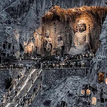 2 Day Luoyang Tour (Longmen Grottoes & Shaolin Temple)