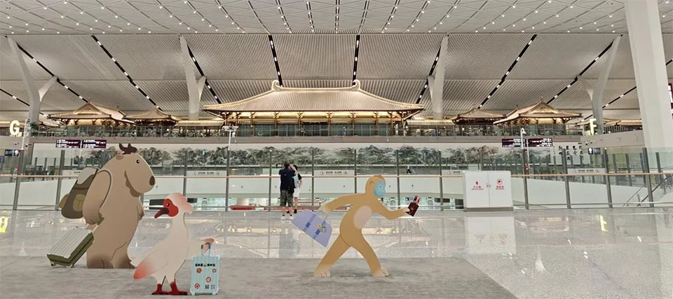 Xi’an offers many highlights and is definitely worth visiting if you plan to travel to China on a small group or private tour. Visiting Xi’an is home to some of China’s most famous attractions and landmarks, including the Xi’an City Wall, Terracotta Warriors, Big Wild Goose Pagoda, museums with phenomenal collections, and a lively food scene. Is Xi’an worth visiting? Yes, it definitely is!